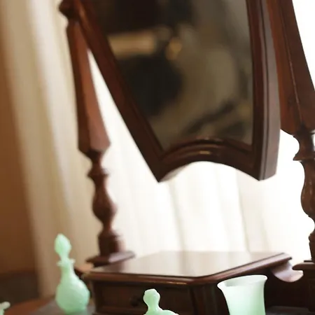 Historical Vvm Bed & Breakfast 4*