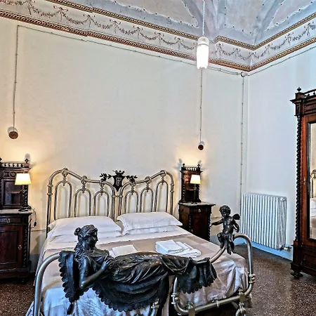 Alojamento de Acomodação e Pequeno-almoço Historical Vvm Lecce