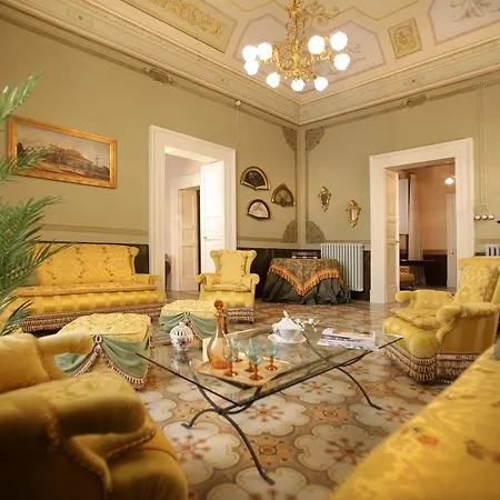 Bed & Breakfast Historical Vvm 2*