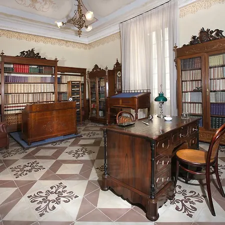 Bed & Breakfast Historical Vvm 2*
