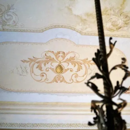 Historical Vvm Bed & Breakfast 2*